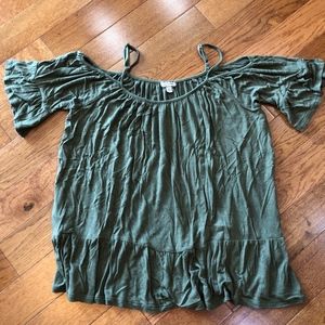 Green cold shoulder top - size large